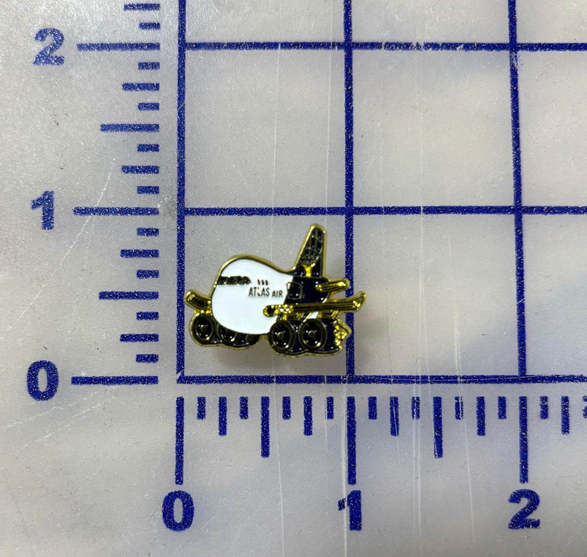 Atlas 747 Pin